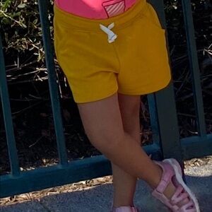 SHORTS size 3T from Old Navy.
